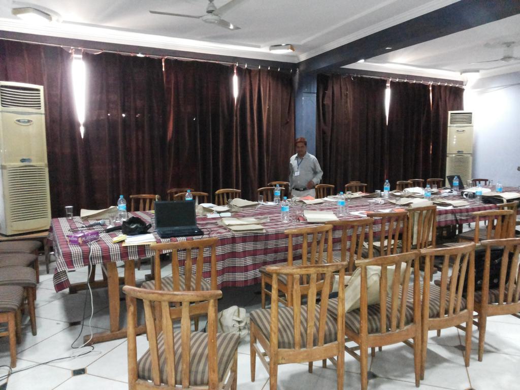 Hotel Saurab Dehradun Exterior foto