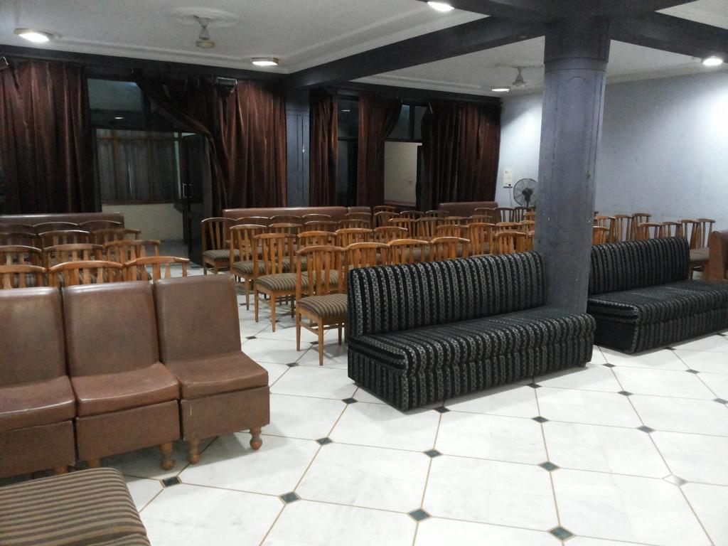 Hotel Saurab Dehradun Exterior foto